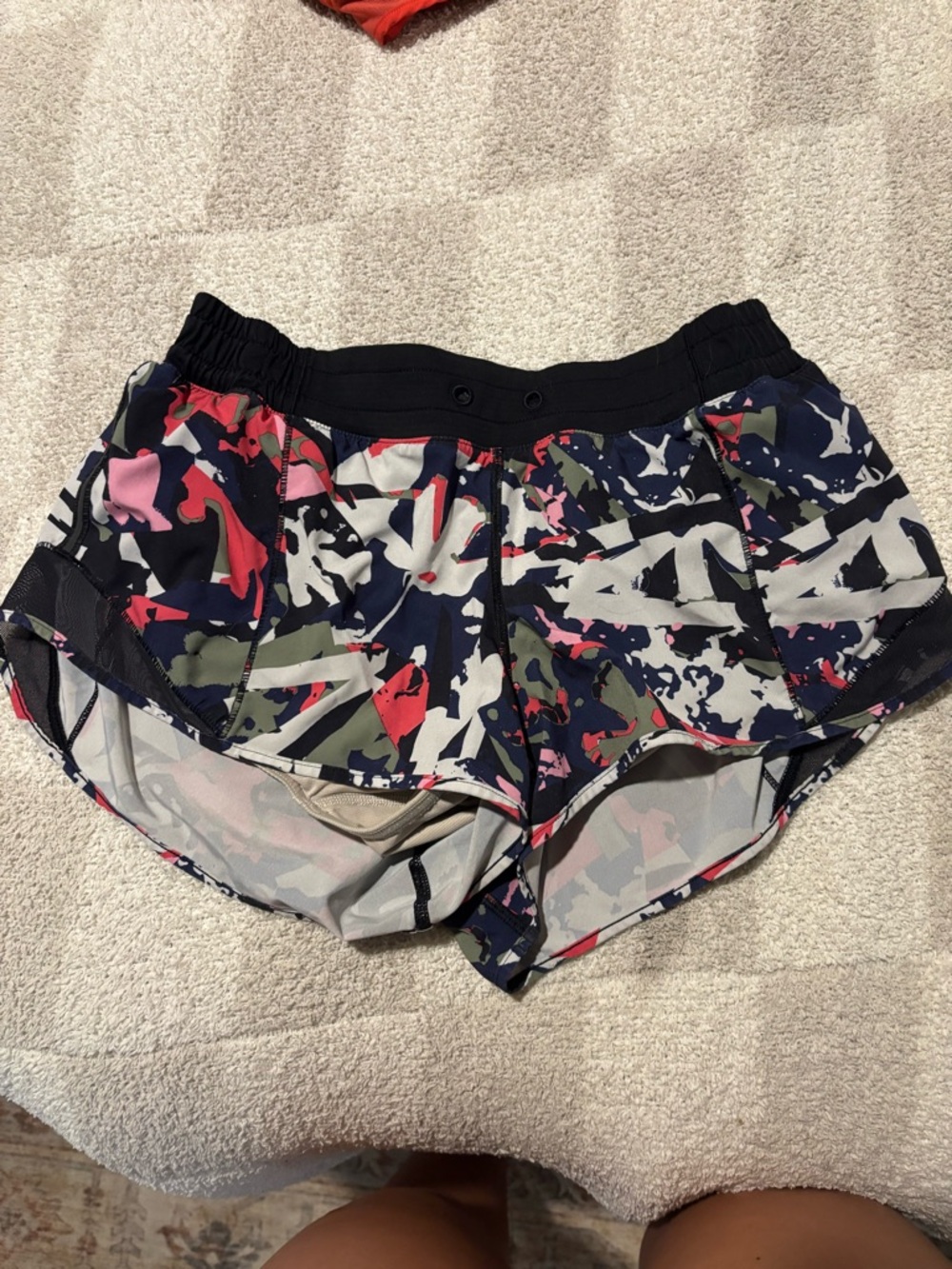 lululemon athletica Multicolor Abstract Print Running Shorts